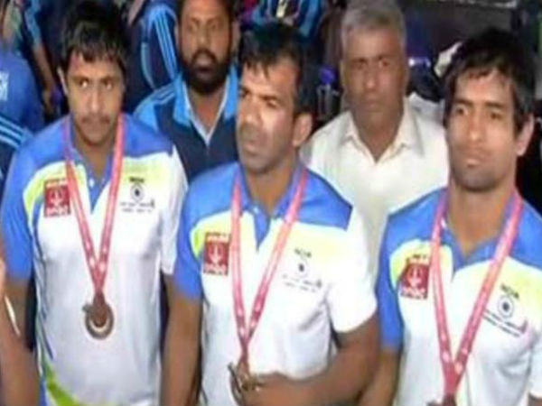 வரவேற்க ஆளில்லை வரவேற்க ஆளில்லை