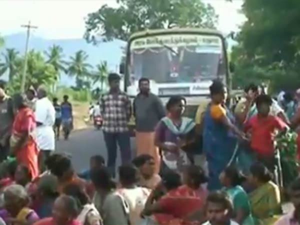 சாலை மறியல் சாலை மறியல்