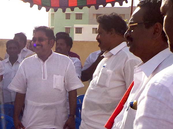  மடியில் கனம் 