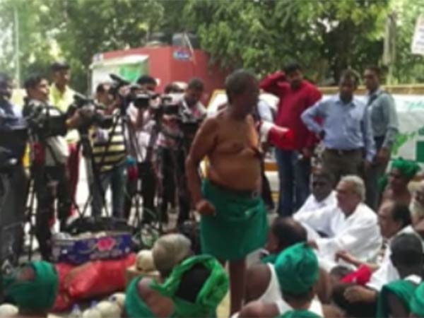 102 எம்.பிக்கள், இந்திய விவசாயிகள் சப்போர்ட் 102 எம்.பிக்கள், இந்திய விவசாயிகள் சப்போர்ட்