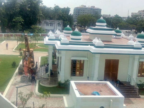  மணிமண்டபம் 