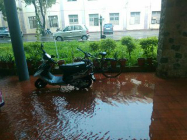  மழைநீர் தேக்கம் 