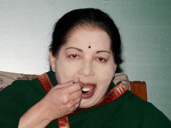  ஜெயலலிதா உடல்நலக்குறைவு