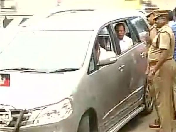 பலத்த கண்காணிப்பு 