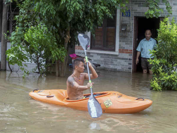  12 பேர் உயிரிழப்பு