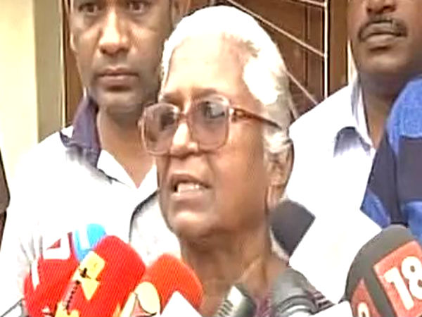 திக்கு முக்காடிய தாய் 