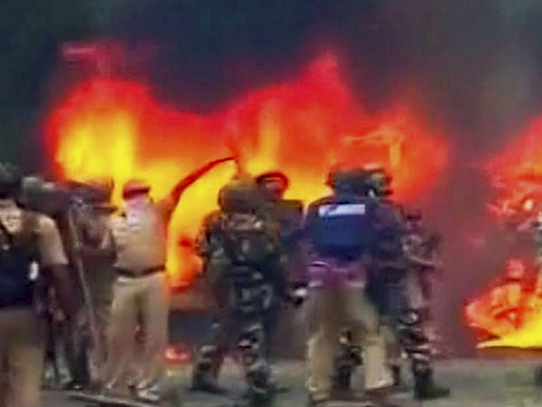 வானத்தை நோக்கி... 