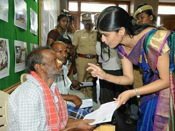 முன்மாதிரி மாவட்டம் 