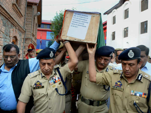 சமூகத்தை பாதுகாக்க... 