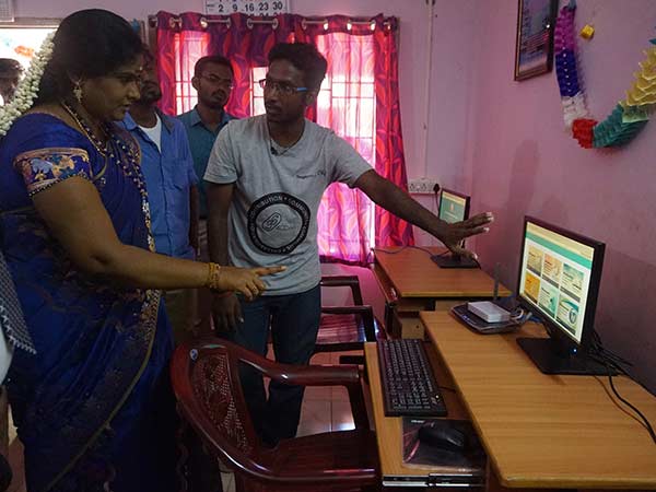 Hitech E-library unveiled in Karaikudi school 
