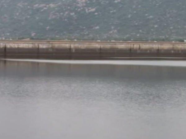 Heavy rain in Karnataka results to increase the water level of the Mettur Dam 