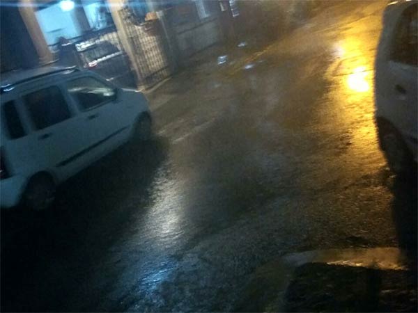 Rain lashes Bengaluru in the evening, predicts more rain inthe Vinayagar chathurthi eve