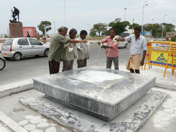 Sivaji fans perform Milk Abhishekam Sivaji fans perform Milk Abhishekam