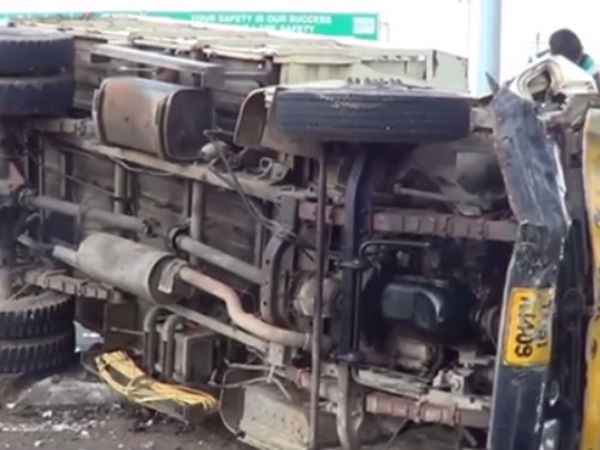 A terrific accident near Ulundurpet and 10 people severely injured 