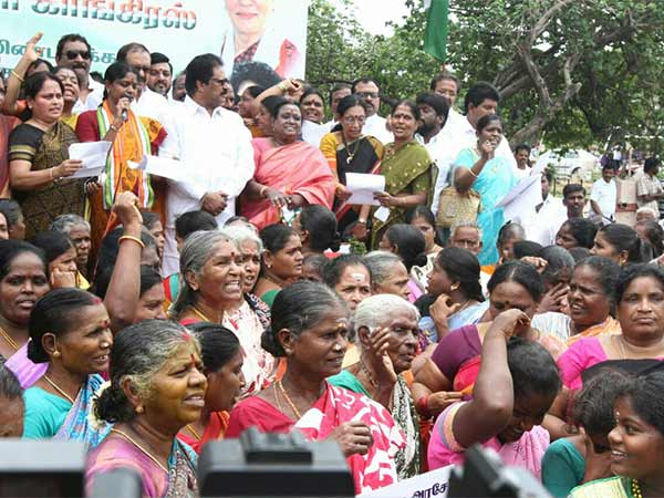 Congress party stages protest against central government in Chennai