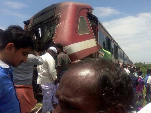  Train hits tractor near Villupuram 