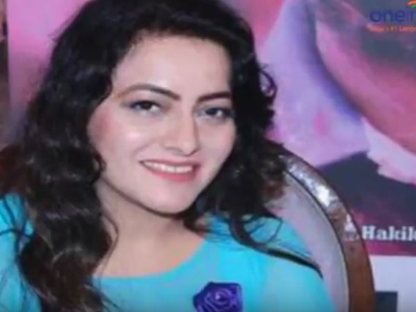 தேடப்படுகிறார் தேடப்படுகிறார்