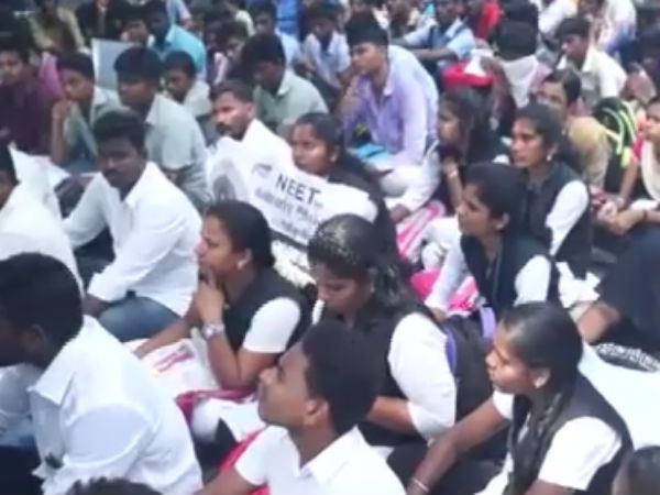 தமிழகத்தில் போராட்டம் 