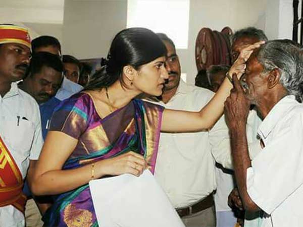மதுரை தமிழில்... 