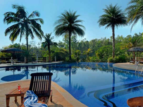 அதிசொகுசு ரிசார்ட் 