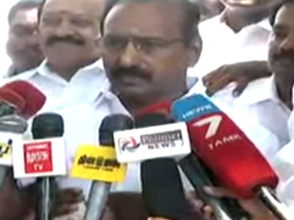  அணி தாவிய ஜக்கையன் 