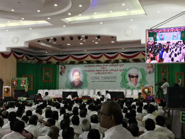 ஜெயலலிதாவுக்கு உரிய மரியாதை 