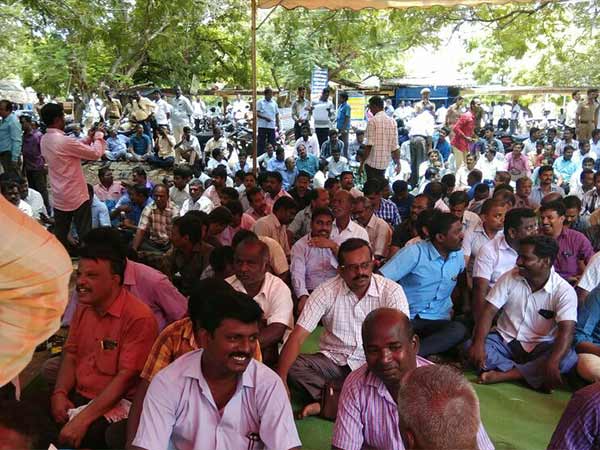 திருச்சியில் தள்ளுமுள்ளு 