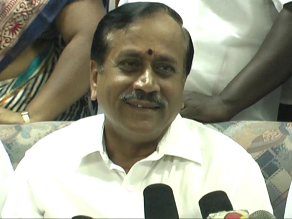  காவிமயமாகும் 