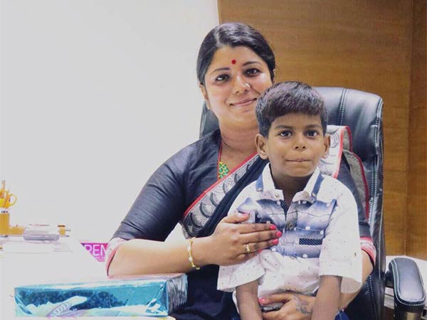  காவல்துறை அனுமதியுடன் 