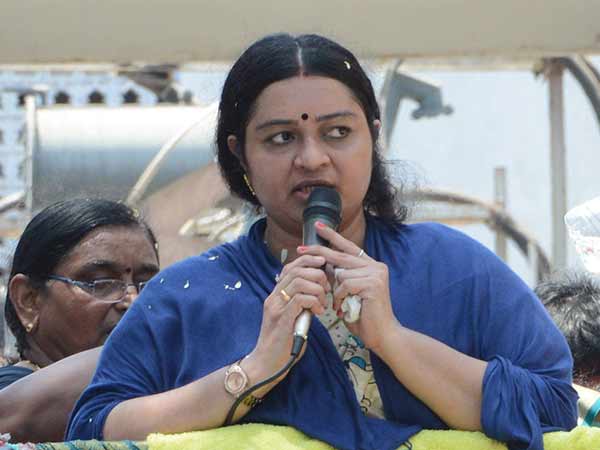சென்னைக்கு வெளியே அரசியல்