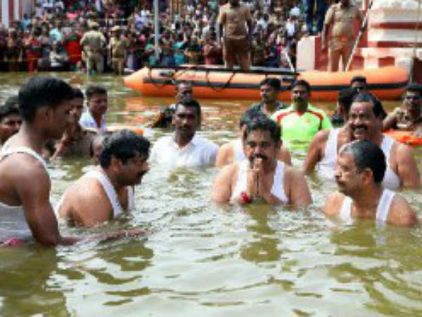  காவிரி அழுக்காகிவிட்டது 