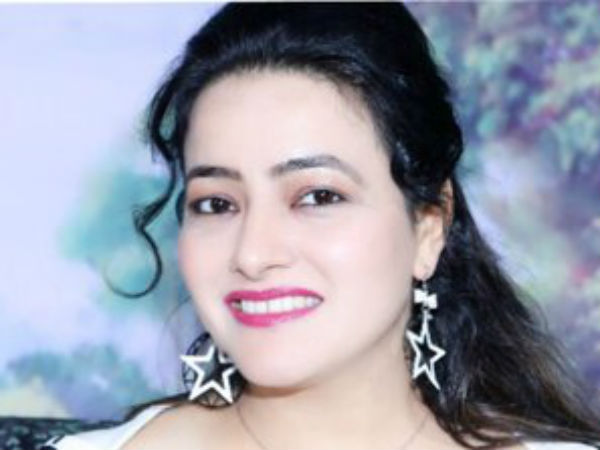 ஹனிபிரீத்துக்கு வலை 