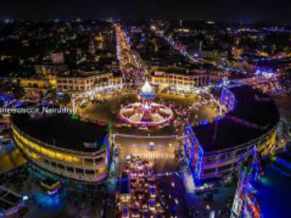 ஒரு லட்சம் பல்புகள் ஒரு லட்சம் பல்புகள்