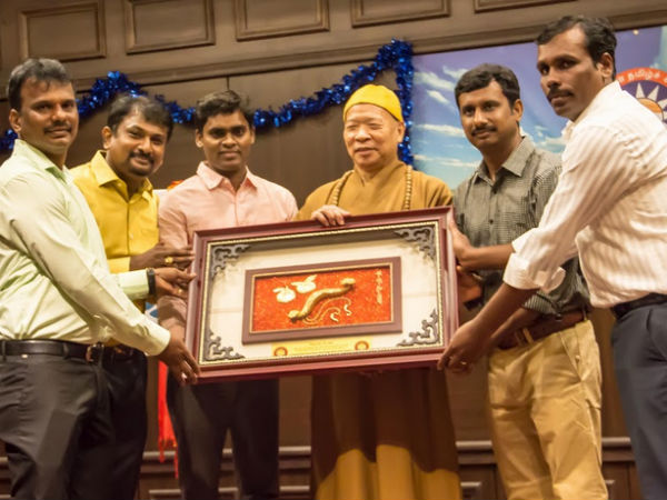 தமிழர்கள் பங்கேற்பு 