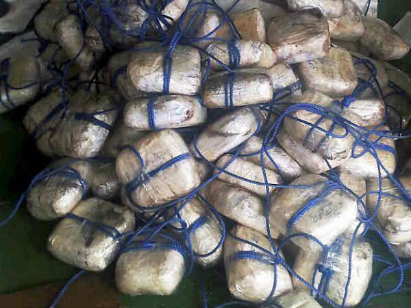 Dehradun: Two Army jawans arrested with heroin worth Rs 5 crore Dehradun: Two Army jawans arrested with heroin worth Rs 5 crore