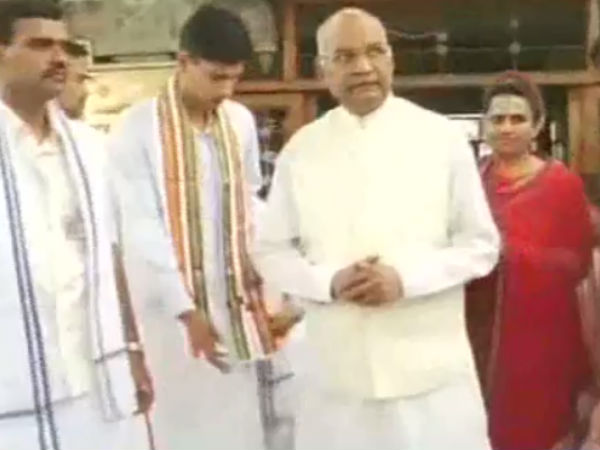  President Ramnath govindh took prayers at Thirupathy temple video 