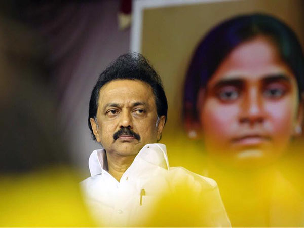 Trichy gvt collage students withdrawn their fasting Trichy gvt collage students withdrawn their fasting