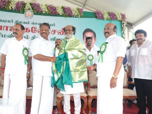  கைப்பிடித்து அழைத்து செல்கிறேன்