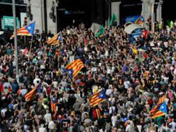 கேட்டலோனியா தனிநாடு கோரிக்கை கேட்டலோனியா தனிநாடு கோரிக்கை