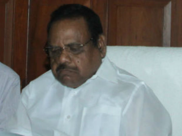 இரண்டு வழக்கும் வேறு வேறு