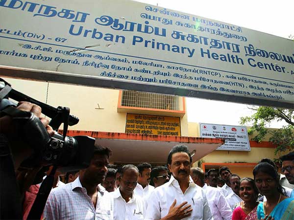  சிகிச்சை குறித்து கேட்டறிந்தார் 