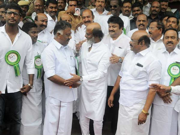 மரியாதையை செய்திருக்க வேண்டியது யார்? 