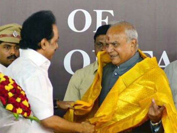 அதிகாரி தடுத்தது ஏன்? அதிகாரி தடுத்தது ஏன்?