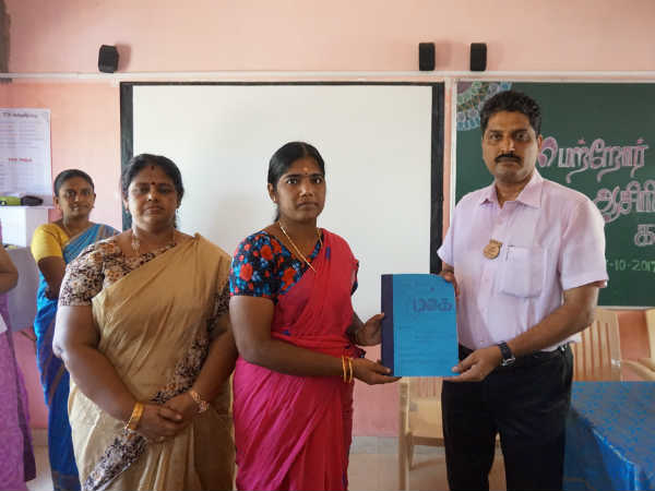 பெற்றோர்களுடன் உரையாடல்