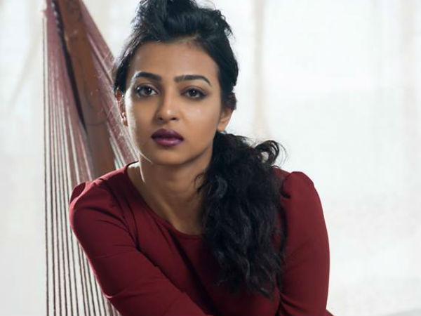 கவர்ச்சி நடிகை 