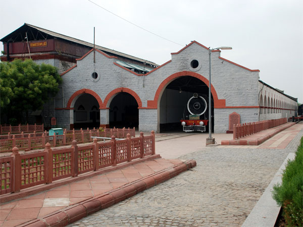 டெல்லி கன்டோன்மென்ட் டூ ரேவரி 