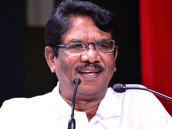 இயக்குநர் பாரதி ராஜா 