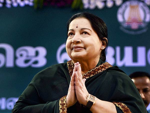 ஜெ.வின் தொடக்க கால அரசியல் 