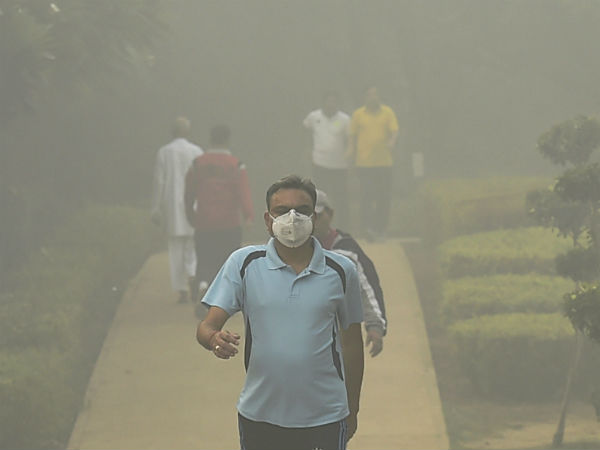 டெல்லியில் மோசமான சூழல் டெல்லியில் மோசமான சூழல்