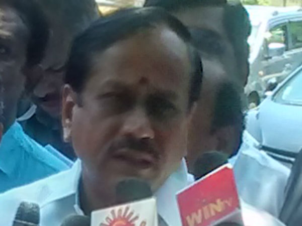 திருட்டுத்தனமாக பார்த்த எச் ராஜா 